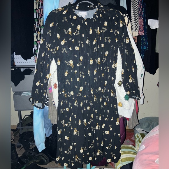 Velvet by Graham & Spencer Black Dress with Yellow Floral Pattern - Picture 6 of 11